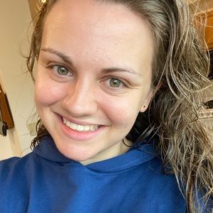 Meet your Posher, Hildy